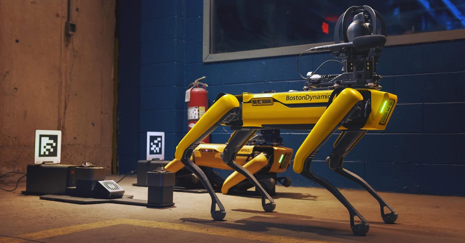 spot-charging-dock-industrial-min-1536x803.jpg